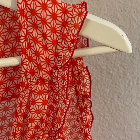 Gap Red Daisy Patterned Shell w/ Button and Ruffle - Picture 4 of 5